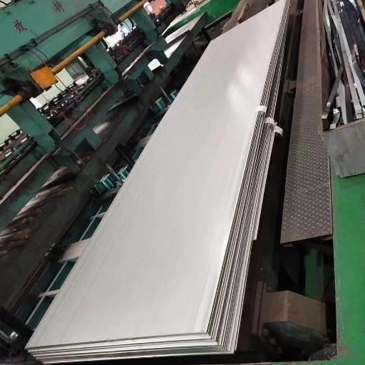 1 4 Plaques d'acier inoxydable laminées à chaud à haute traçabilité dans l'industrie manufacturière automobile