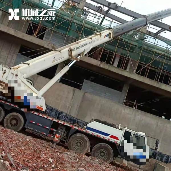 Grue de camion Zoomlion d'occasion Zoomlion QY80V Grue mobile de camion d'occasion