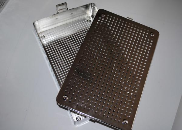 Cesta perfurada de aço inoxidável médica 38x30x5cm da esterilização da folha de metal