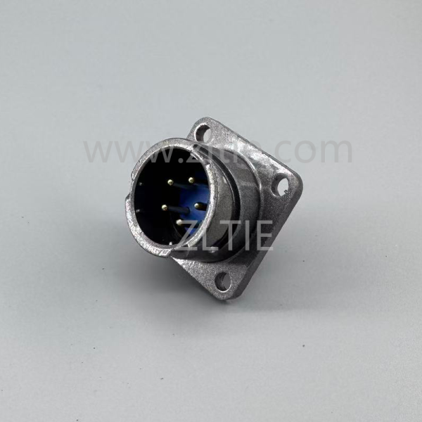 FQ18 Series 5-Pin Square Flange Male Socket FQ18-5ZJ