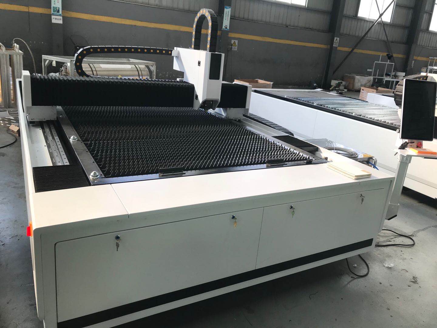 Автомат для резки 2000W 100m/min лазера CNC HN1530