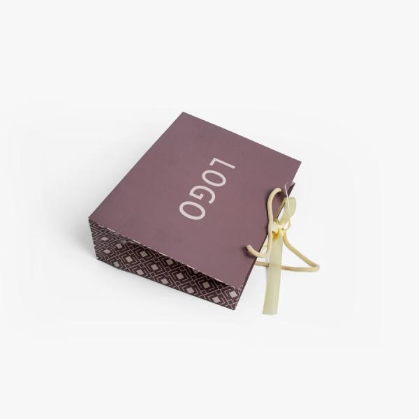 Логотип клиента розничная торговля Бутик Покупки Подарок Роскошная белая бумажная сумка с индивидуальным размером