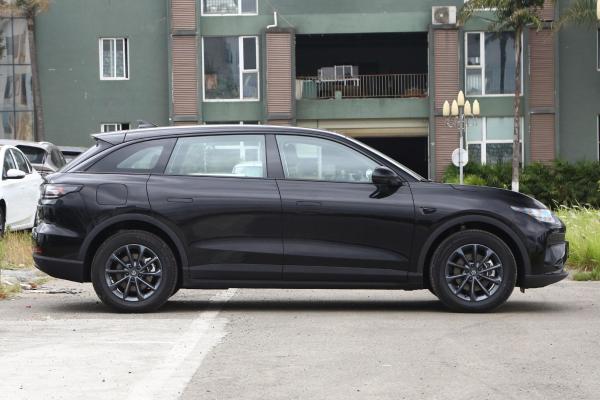Sedan elétrico Leapmotor C11 2023 Modelo Extended Range 285 Comfort Edição Estrutura