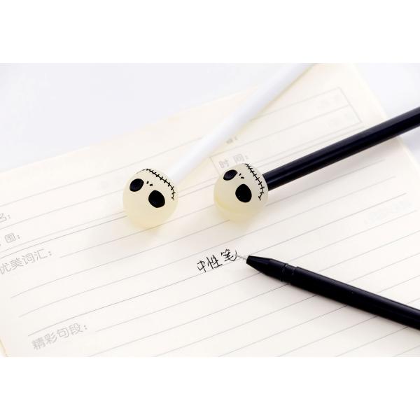 Un stylo d'encre créatif de 0,5 mm créatif à tête de squelette effrayante