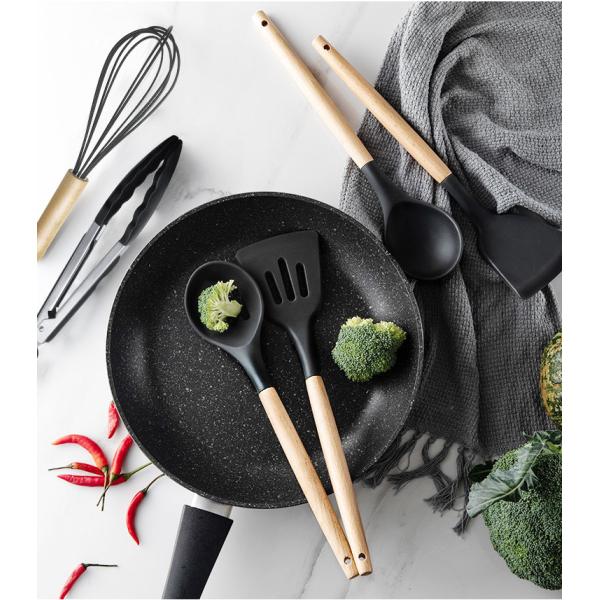 24 Pieces Non-Stick Wooden Handle Silicone Kitchen Gadget Set with Customized Options
