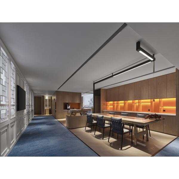 Отельная мебель для отдыха с длинными столами и креслами из массивного дерева