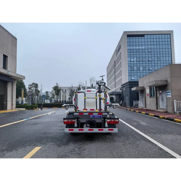 Eco-Friendly 4.5 Ton Electric Water Truck for Greening