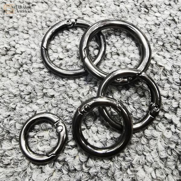 Крюки кнопки металла закрепляют колцеобразные уплотнения весны пряжки для сумки портмона сумки Keychains