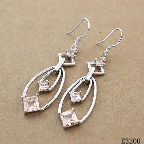 Red  Rhinestone Main Stone Jewelry Dangling Earrings For Women Gift 10g