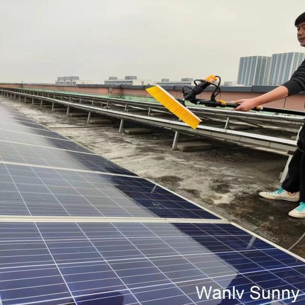 Pincel eléctrico semiautomático de cabeça única para limpeza de painéis fotovoltaicos