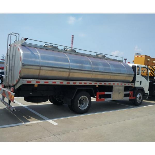 Hot Sale New HOWO 4x2 LHD RHD 12000Liters Food Grade Milk Tanker Truck