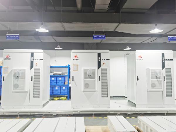 stockage en batterie solaire extérieure 500 kW/811,2 kWh Tout en une batterie lithium-ion pour le stockage de l'énergie solaire