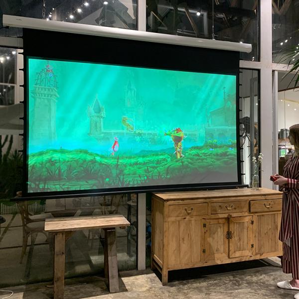 Motorized Electric Projection Screens Large Size Pull Down Projector Screen 150 Inch