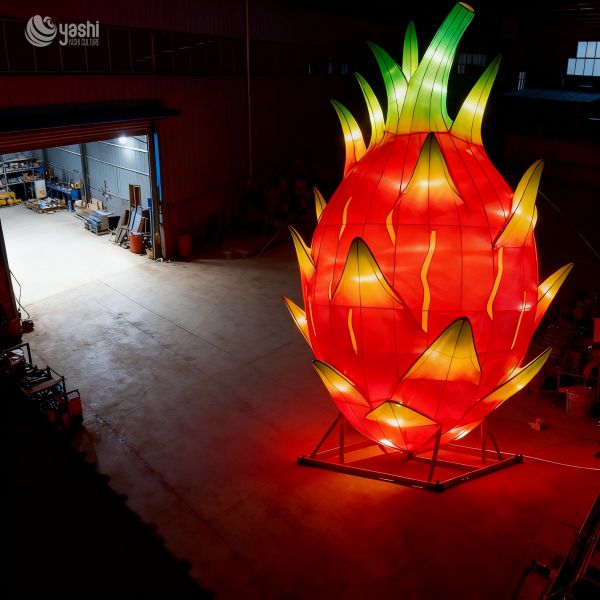 Grande lanterne décorative de jardin extérieur - Lanterne sculpturale personnalisable en forme de fruit du dragon