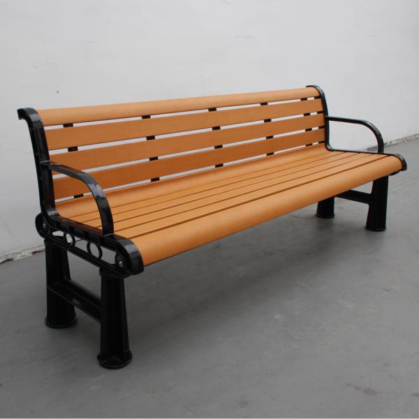 Покрытие порошковым покрытием Дверные скамейки из переработанного пластика с металлическими концами