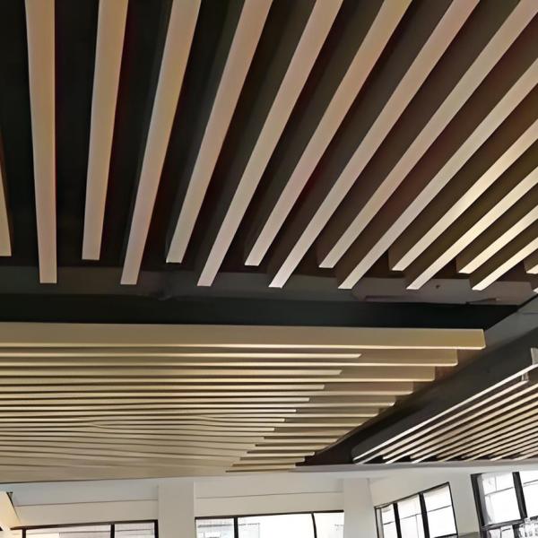Suspended Wood Grain Aluminum Baffle Ceiling For Shopping Mall Hotel Supermarket