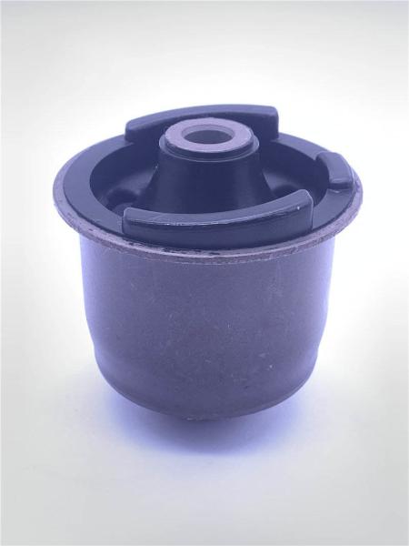 48725-0D070 Rear Suspension Bush For 2005-2010 Toyota Yaris / Echo / Vios / Soluna  NCP90, ZSP90