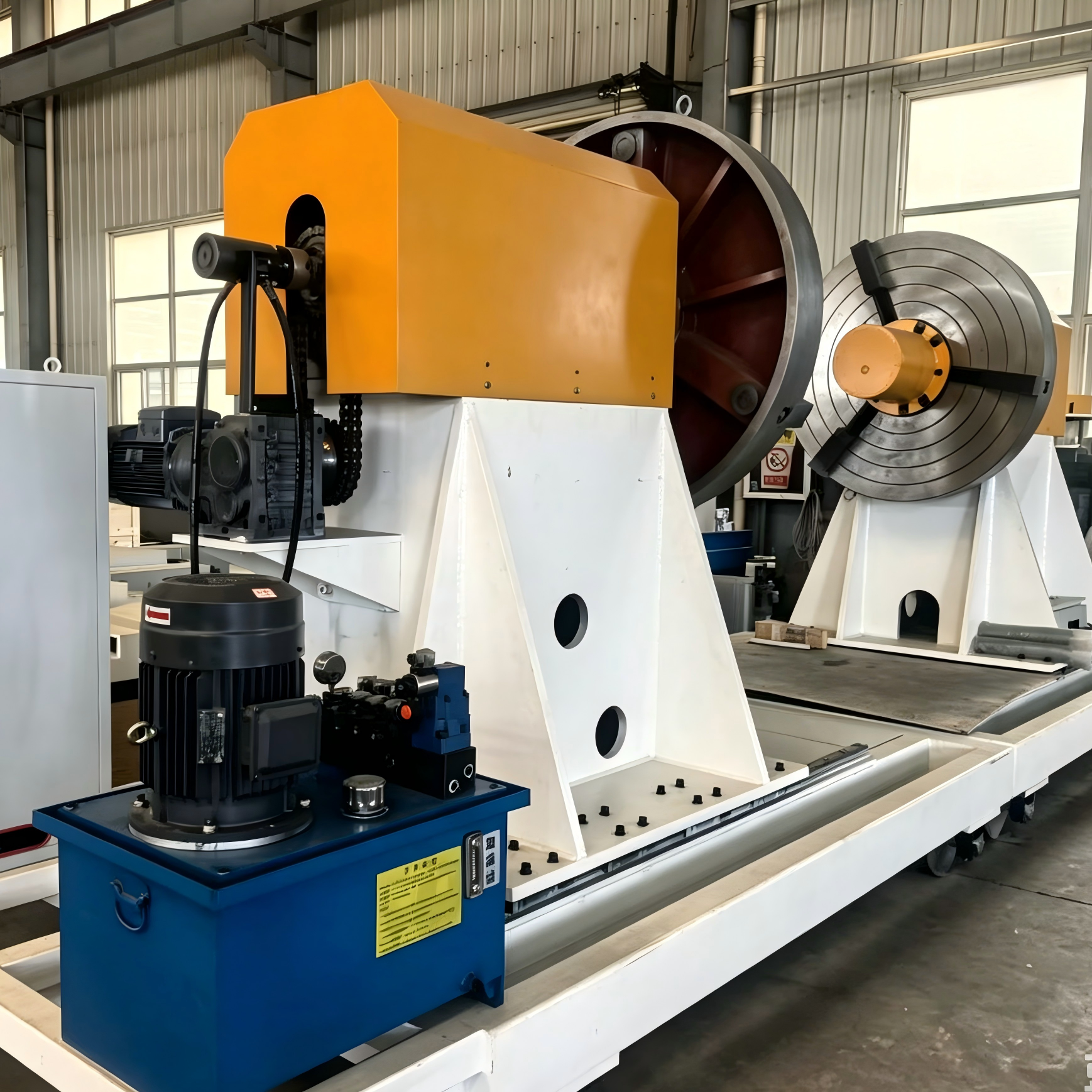 Continuous PUR Spray PE Wrapping Pre-Insulated Pipe Production Line for District Heating