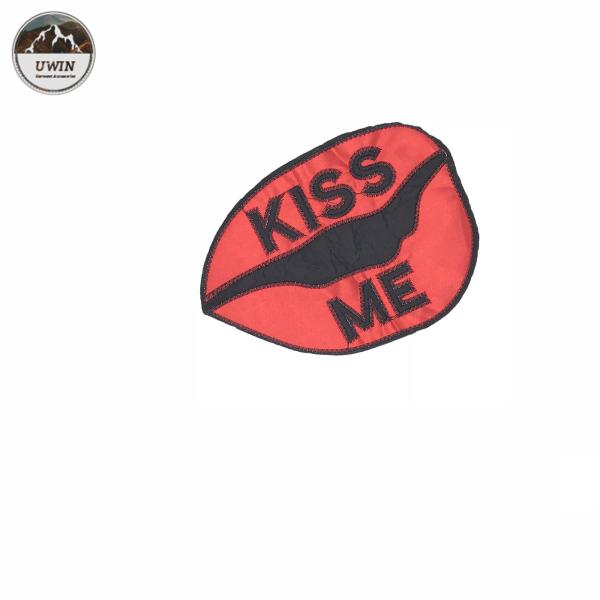 Applique Sequin Iron On Uniform Patches , Red Lip Iron On Embroidered Badges