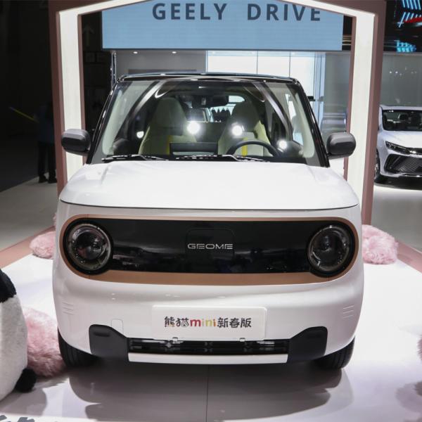 Ready to Ship 2022 Geely Panda Mini EV 4-Seats Pure Electric Car 120km/200km