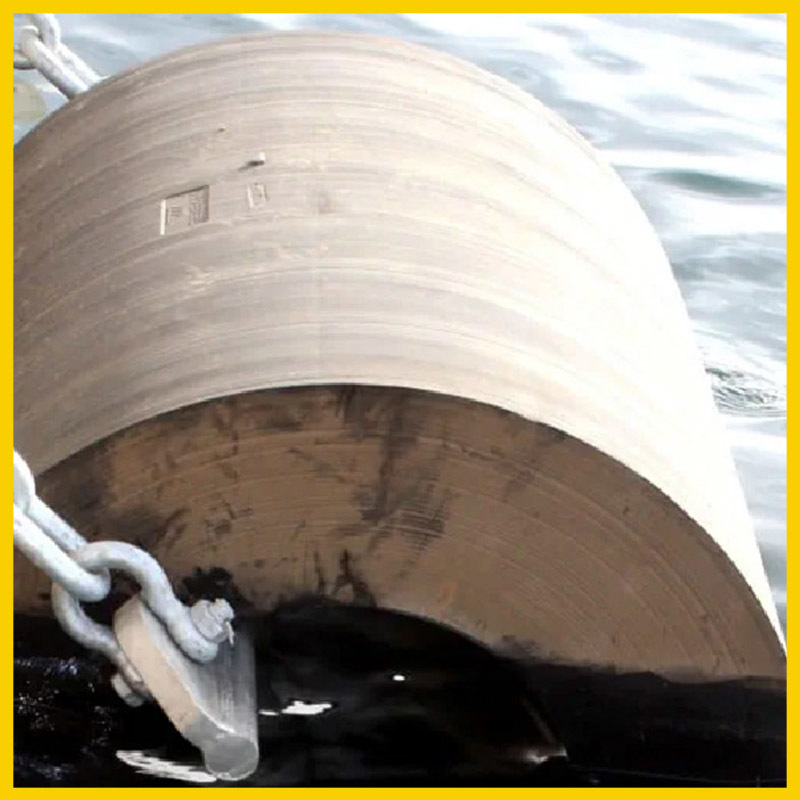 Heavy Duty Loading Stable Berthing Low Maintenance Cost Cylindrical Marine Fenders Dock Rubber Bumper