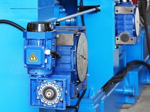 Overall Dimension 1400×2450×3700 Custom Cold Feed Rubber Extruder Machine for Rubber Processing and Production Line Integration