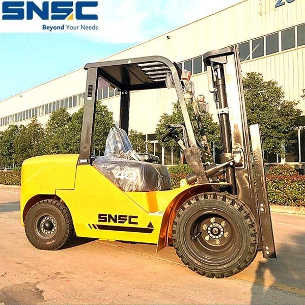 4ton Isuzu Engine Front Double Tyre Z3000mm Diesel Engie Forklift for Smooth Operation