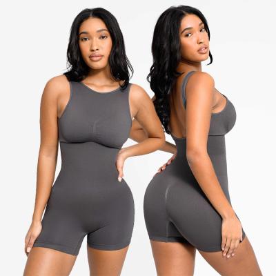 Jumpsuit esportivo de estilo casual de 2024 com copos removíveis e colarinho de arco em tecido de tricô