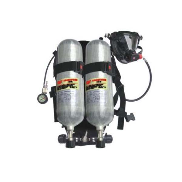 Double cylinder air breathing apparatus