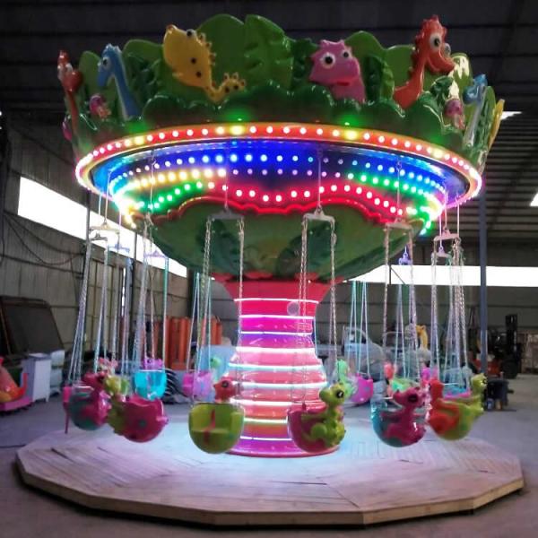 Animal Shape Flying Chair Ride 16 People Running Diameter 7.5m Height 5m