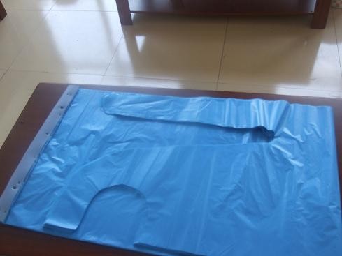 Waterproof Disposable Plastic Gowns For Home Care / Beauty Shop Multi Colored