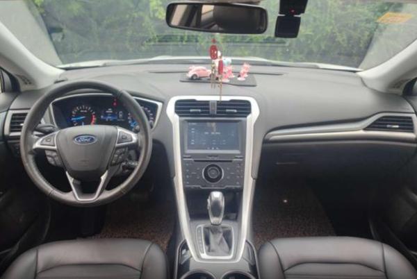 Used Ford Mondeo 2.0T 1.5T SUV with 5 Door 5 Seat Body Structure