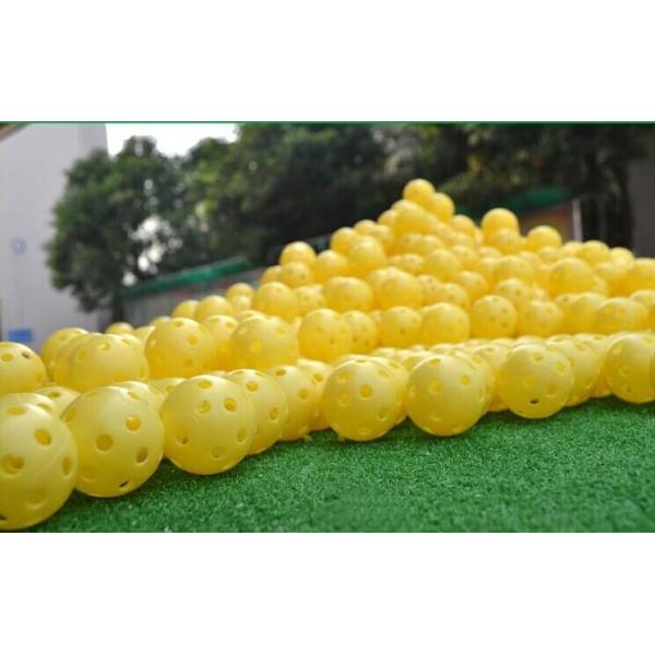 hollow practice golf ball ， hole hole plastic golf ball ， golf ball , golf balls ,  golf practice ball