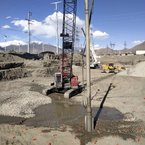 External Diameter 426 mm Electrical Vibration Pile Driver Bottom Feed Vibroflot System Vibroflotation