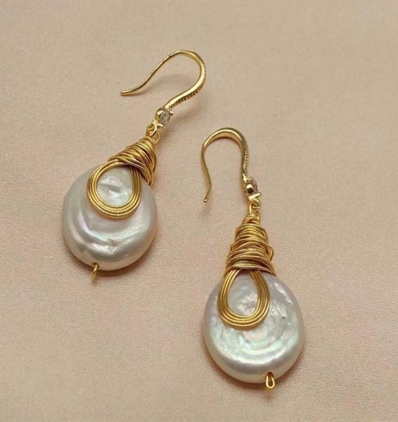 New Pearl Studs Hoop Earrings for Women Gold Color Crystal Beaded Drop Earring Hoops Wedding Fashion Pearl Jewelry Gift
