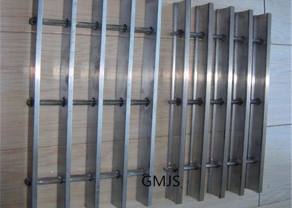 Aluminium Anti Skid Metal Plate Firm For Platform , 3MM Thickness