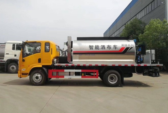 Sino Truck HOWO Shacman 4x2 Нагретый асфальтораспределитель Грузовик Битумный Спрей Танкер 8cbm 12cbm