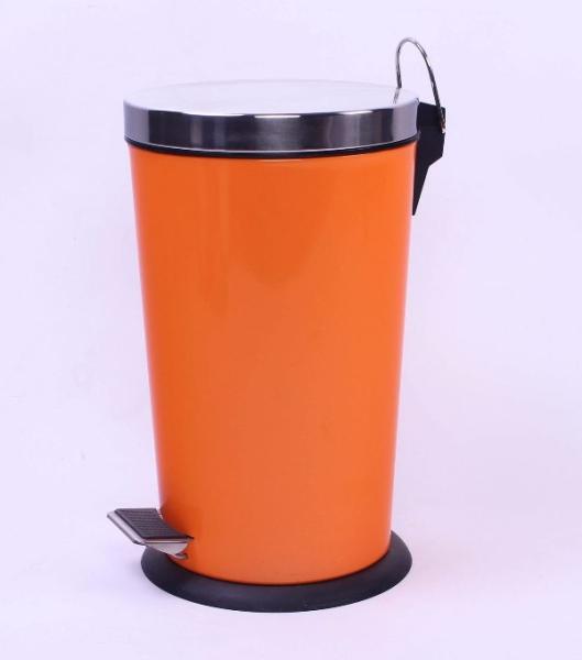 household dust bin