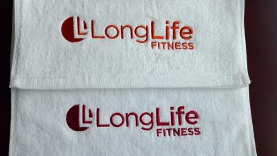 Lowest price small MOQ 100%cotton custom logo embroidered/printed gym towel