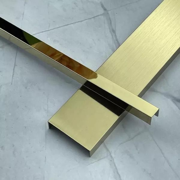 O ouro lustrou perfis de aço inoxidável terminados escovados do metal U da guarnição da telha