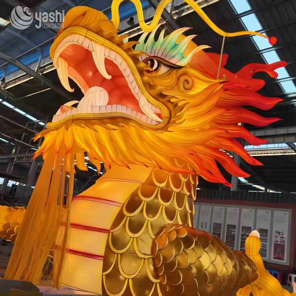 Handmade Chinese Traditional Lantern 250CM For Festival Decorations