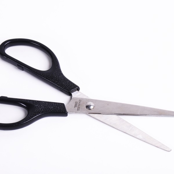 Hot selling wholesale office and school supplies 6.5 inch black multipurpose carbon steel student scissor