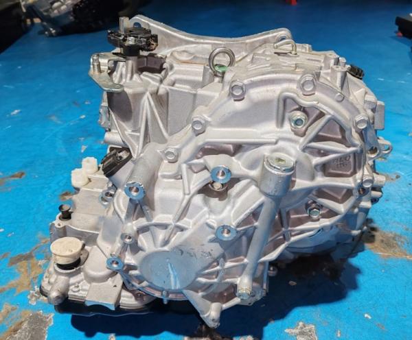 310201XC6B 31020-1XC6B Conjunto da caixa de velocidades da transmissão CVT para o Nissan Cube 1.8L 2009-2013