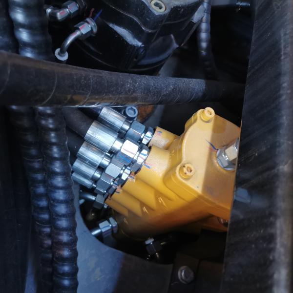 Mini 5 Ton Original Design Excavator Sany SY55 with Blade and Original Hydraulic Pump