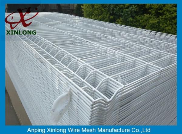 Bus Station Triangle Curved Wire Mesh Fence Diameter 3.8 - 4.0mm PVC Dipped Coating