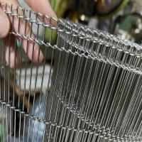 Ceinture de convoyeur en acier inoxydable plat et flexible pour la transformation alimentaire
