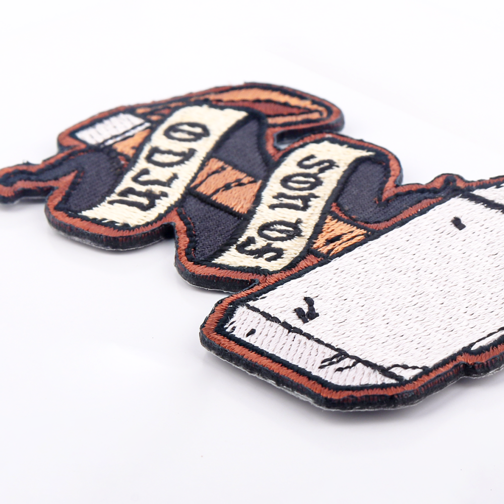 Customized School Team Badge Embroidery Patch Customized Badge for Team Recognition
