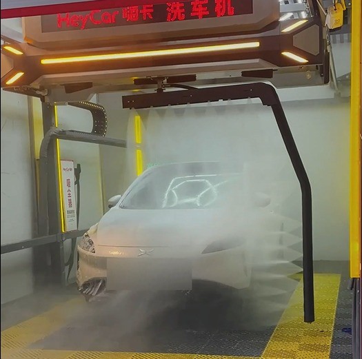 -Chic Design Style Full Computer Control Portable High Pressure Non-contact 360 Touchless Automatic Car Wash Machine