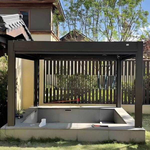 Assurer la stabilité structurelle avec une conception à faible entretien pour un pavillon