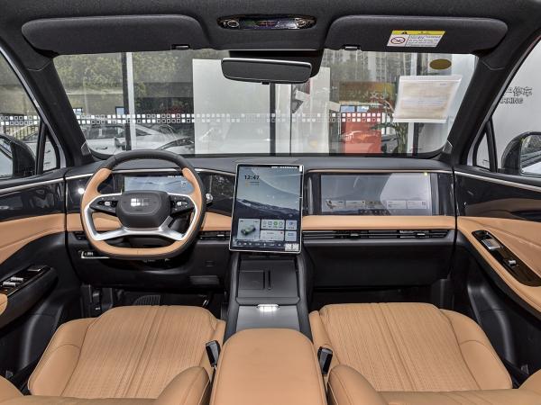 New Hot Geely Galaxy L7 Super Hybrid Suv Car 60.00L Fuel Tank  200Km/H